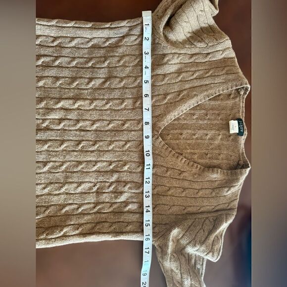 J Crew Merino Wool Cableknit V-Neck Sweater Size S - Picture 14 of 14
